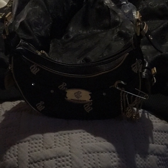 Brand new and Legit! Black and gold classy,sexy,and I got a BIG SURPRISE, Too - Picture 9 of 15